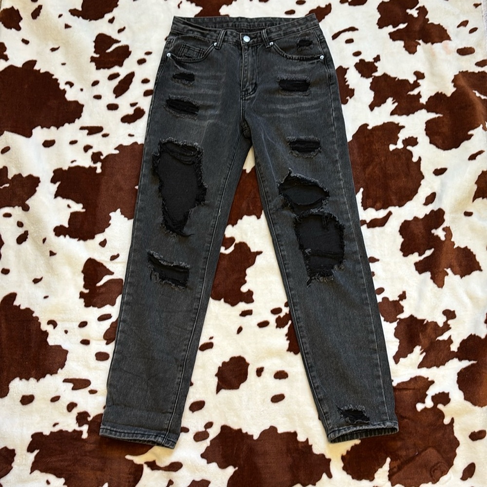 SHEIN jeans SIZE SMALL. smoke free and pet free home. NEVER WORN